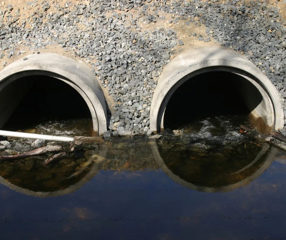 Desentupidora em Lauro de Freitas na Bahia com atendimento 24 Horas