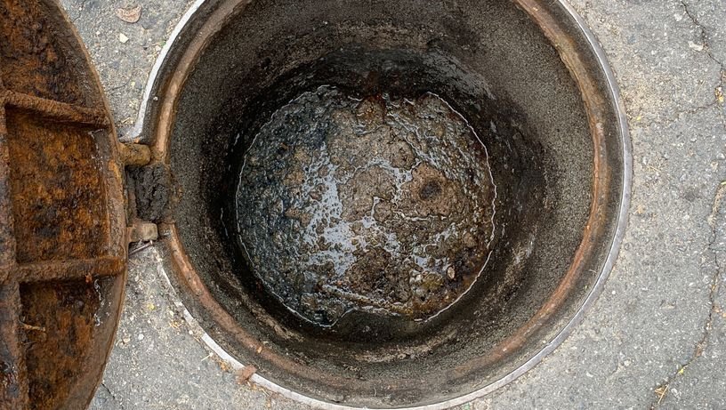 Você sabia que gordura solidificada é uma das maiores causas de entupimento?